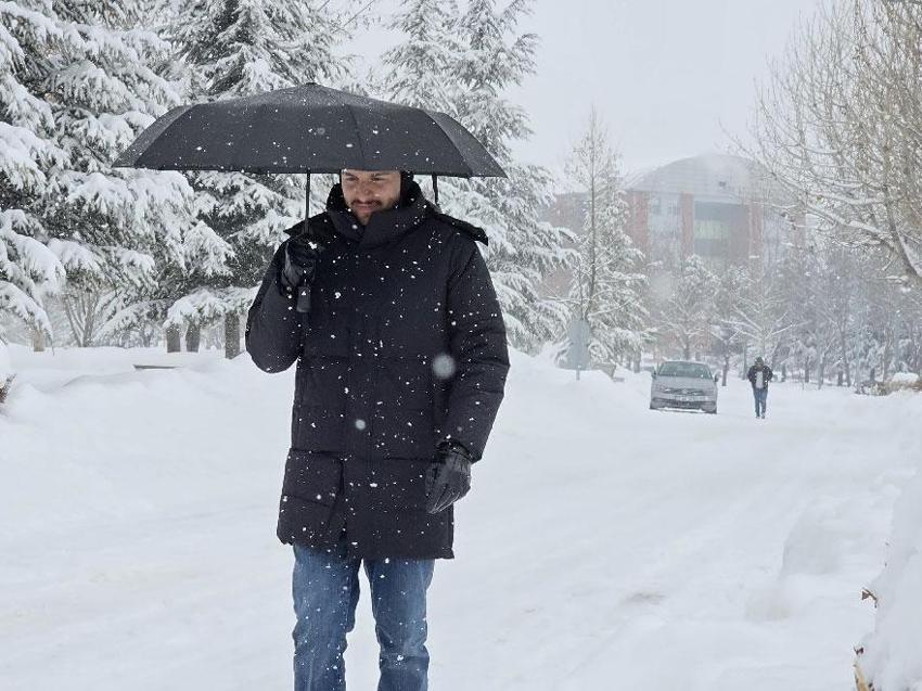 Kar yağışları geri geliyor! Meteoroloji son hava durumu raporuyla 20 ili uyardı