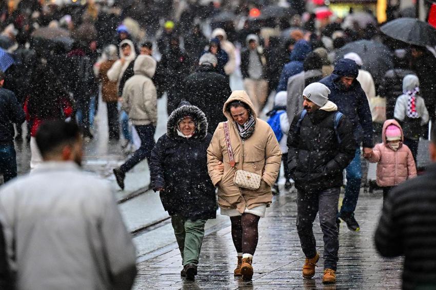 Kar yağışları geri geliyor! Meteoroloji son hava durumu raporuyla 20 ili uyardı