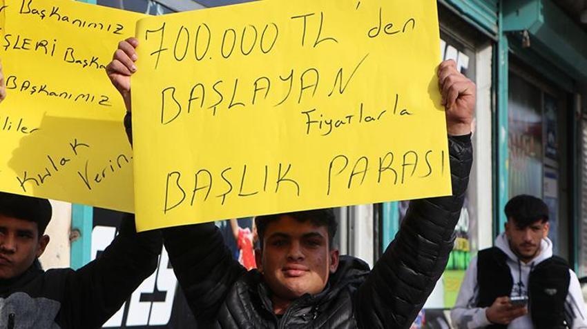 Adana'da gençler başlık parasına Kibar Feyzo gibi isyan etti! '700 bin TL'den başlayan fiyatlarla başlık parası'