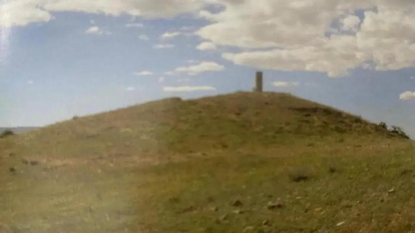 Köyde 3 ayrı tepede keşfedildi: Resmi kayıtlara geçti! Kapısında parıldıyor