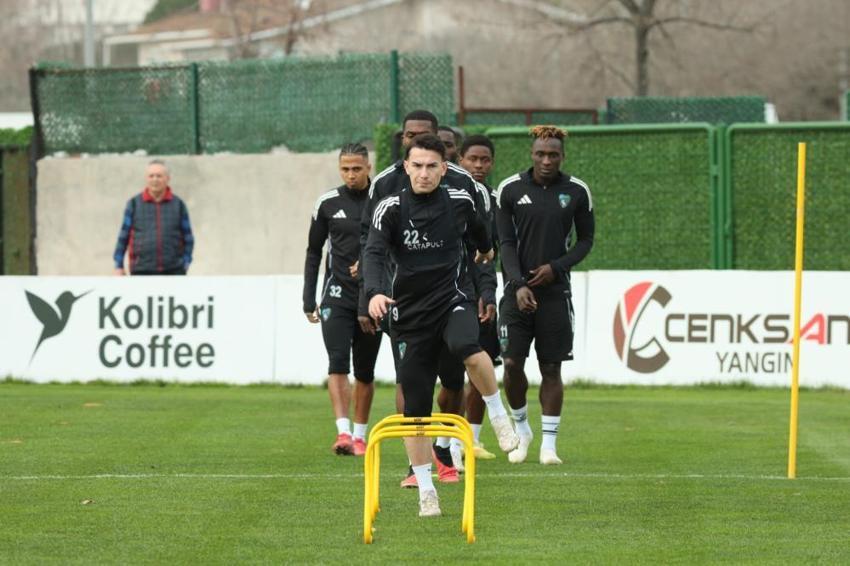 Kocaelispor'da plan değişti! Selçuk İnan'ın canını sıkacak, büyük transfer yok