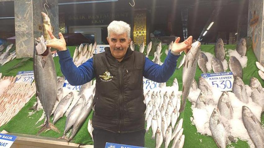 Kar yağdı balık tezgahları doldu taştı! Kayseri'de Karadeniz hamsisinin fiyatı dikkat çekti
