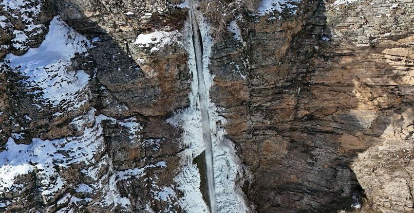 Türkiye'nin en büyük krater gölü Nemrut Krater Gölü'nün kış güzelliği mest etti