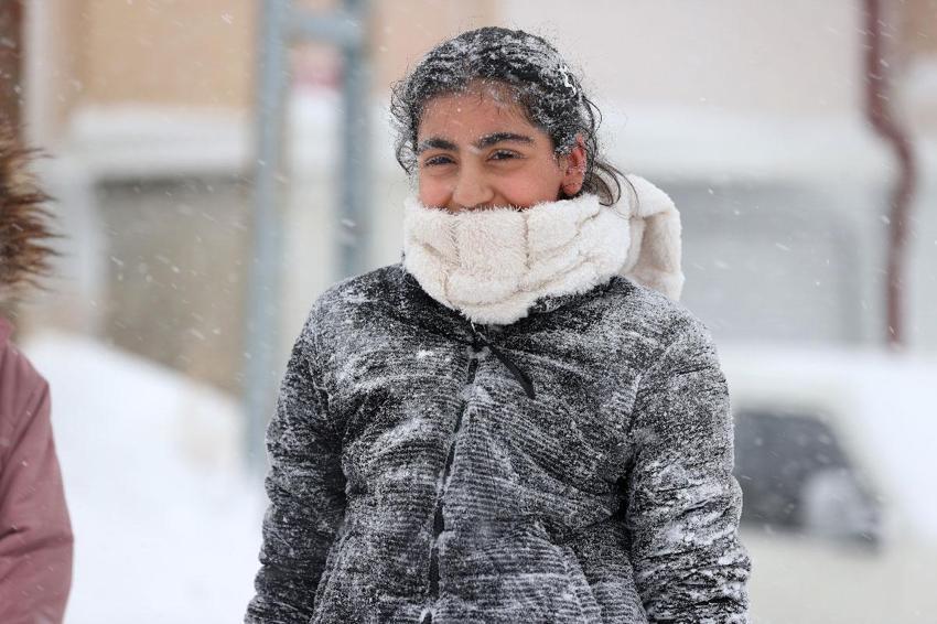 Kar yağışı ve sağanaklar kuvvetli geliyor! Meteoroloji'den 18 ile sarı kodlu uyarı