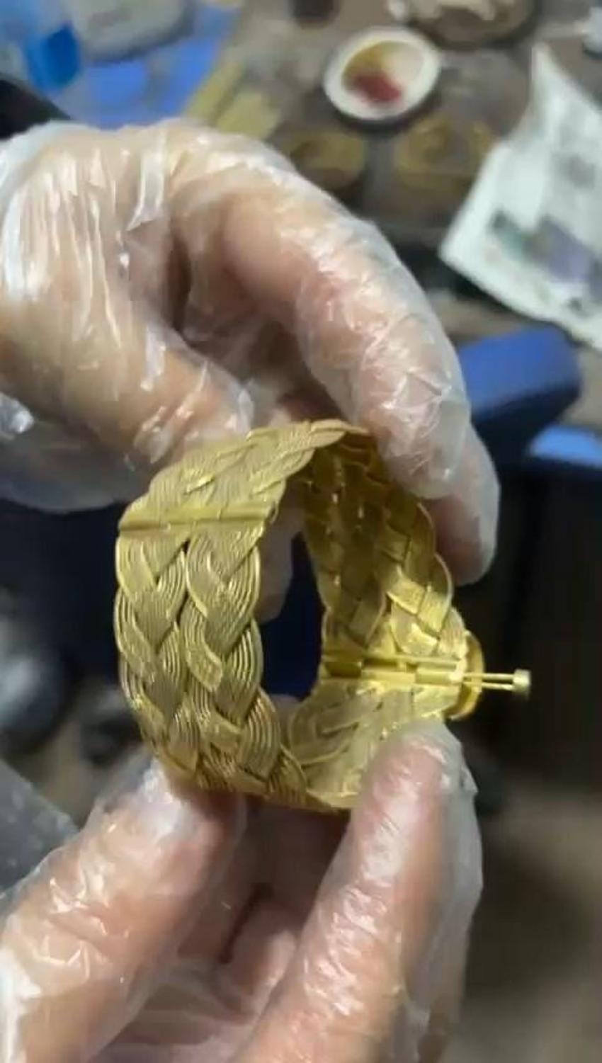Güzellik merkezi süsü verilen iş yerinde sahte altın üretimine operasyon