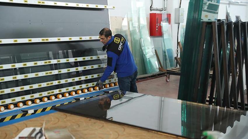 Erzincanlı iki ortak devlet desteğiyle fabrika kurdu! 18 yılda bayi ağını 4 katına çıkardılar