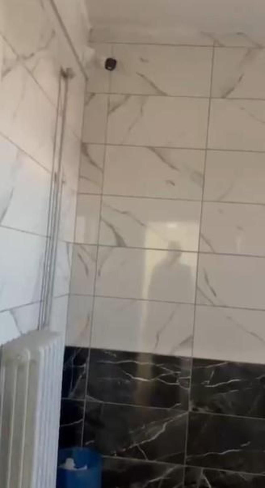 Öğrenci tuvaletlerinde kamera skandalı! Veliler savcılığa suç duyurusunda bulundu Milli Eğitim inceleme başlattı