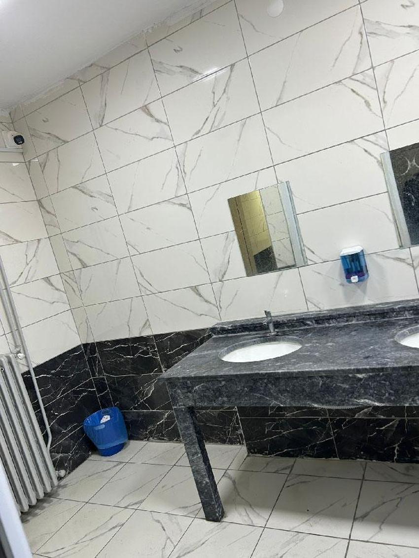 Öğrenci tuvaletlerinde kamera skandalı! Veliler savcılığa suç duyurusunda bulundu Milli Eğitim inceleme başlattı