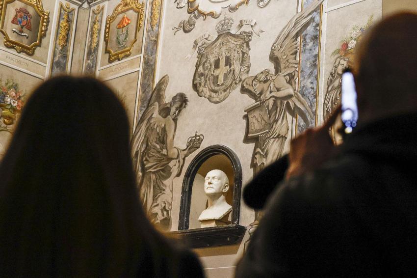 İtalya'da restorasyon skandalı! Tarihi bazilikadaki melek figürünü Meloni'ye benzettiler, tepkiler peş peşe geldi