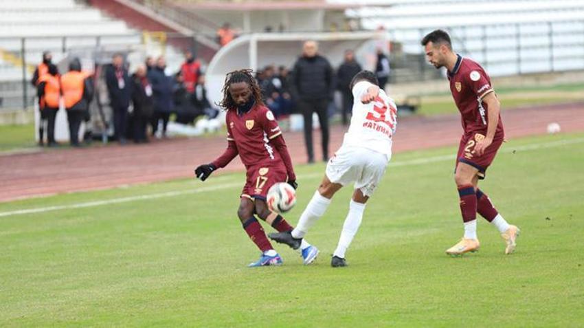 Vanspor, Bandırma'dan eli boş döndü! Ivan Cedric kırmızı kart gördü