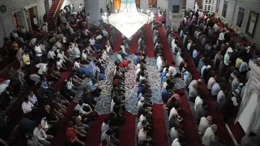 2 Şubat Pazartesi Berat Kandili Namazı Saat Kaçta? Berat Kandili ezanı saat kaçta okunuyor, Akşamdan Sonra Kılınır mı, Ne Zaman Kılınır?