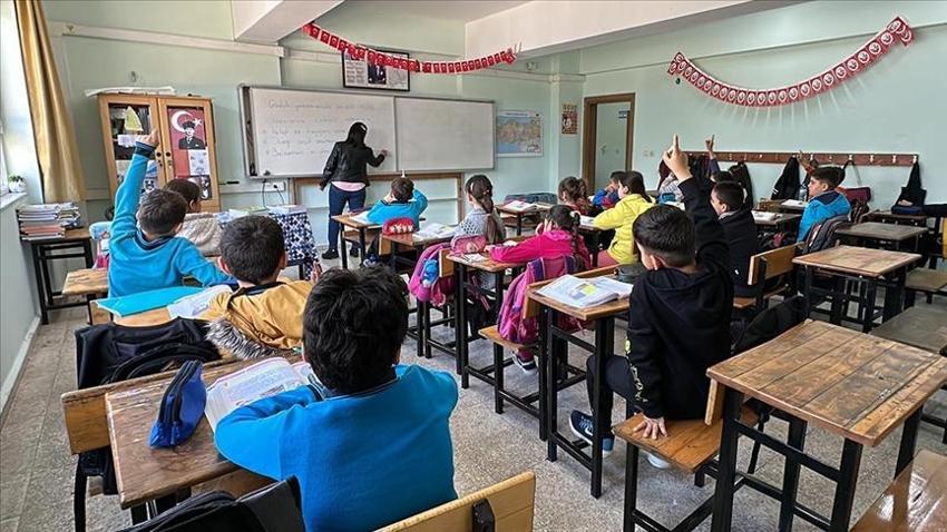 2'İNCİ ARA TATİL NE ZAMAN? 2026 ara tatil uzatıldı mı? İkinci dönem ara tatili ne zaman?