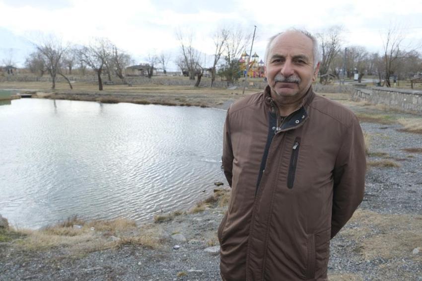 Dünyada eşi benzeri yok! Görenler hayrete düşüyor: Yan yana akıyorlar ama asla karışmıyorlar