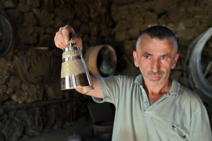 Çöpe atılan metallerden üretip Avrupa'ya satıyorlar! Kimse yüzüne bakmıyordu şimdi sipariş yağıyor