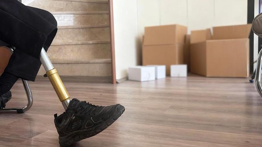 Kendi evlatlarını kaybetti, 2 bin çocuğun 'Hüseyin amcası' oldu! Depremzede çocuklar için 3 yılda dev bir bağış ağı kurdu