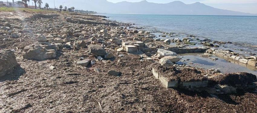 Aydın'da tarih gün yüzüne çıktı: Kıyı kumları çekilince görüldü