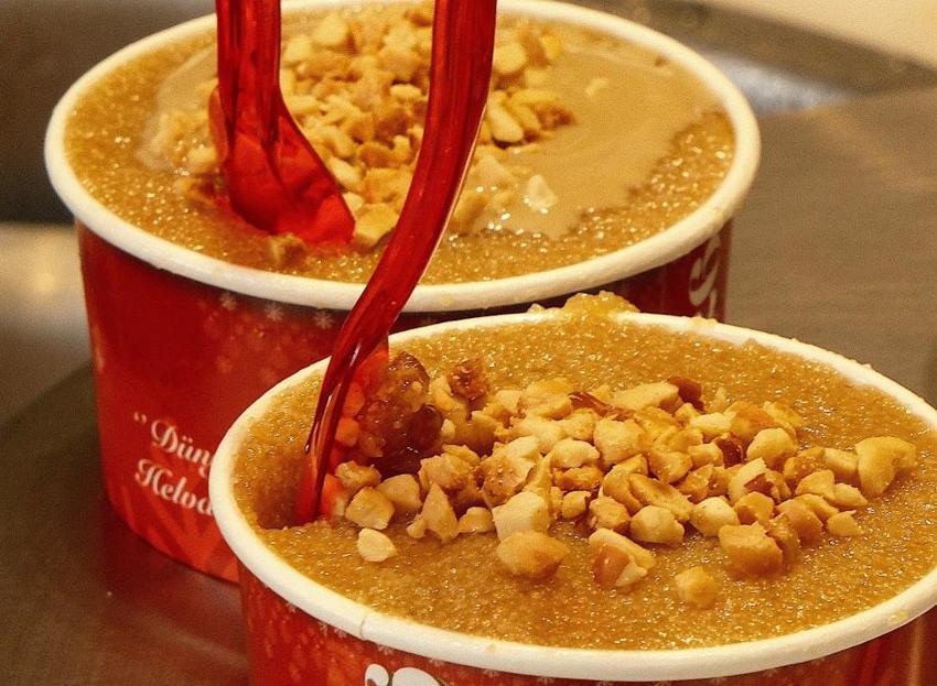 Bursa'da tezgah başında başladı, şimdi para basıyor! 20 ülkede yok satan lezzet