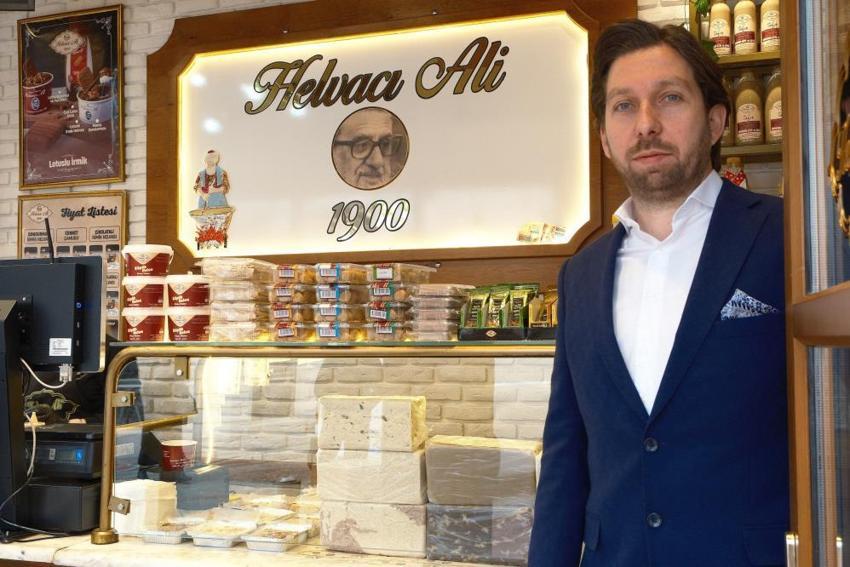 Bursa'da tezgah başında başladı, şimdi para basıyor! 20 ülkede yok satan lezzet