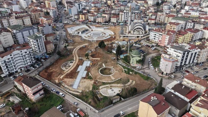 Kocaeli'nin ilçesinde yükseliyor: Otoparkı, havuzu ve camisi var!