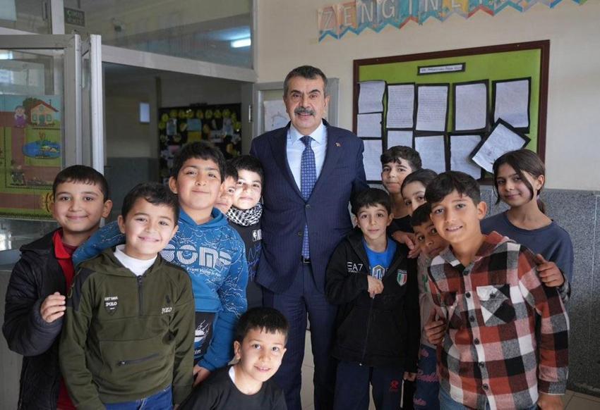 Milli Eğitim Bakanı Yusuf Tekin’den Şanlıurfa’ya peş peşe müjdeler verdi
