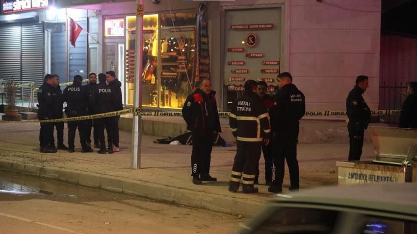 Hatay'da korkunç olay! Eşiyle tartışıp camdan atladığı iddia edilen 5 çocuk babası hayatını kaybetti