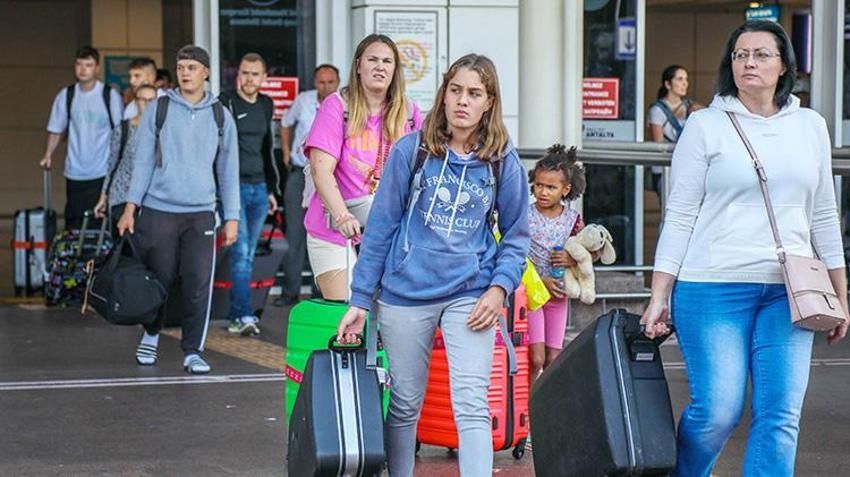 Antalya’da ocak ayı patlaması! Tüm zamanların rekoru kırıldı: 234 bin turist şehre akın etti