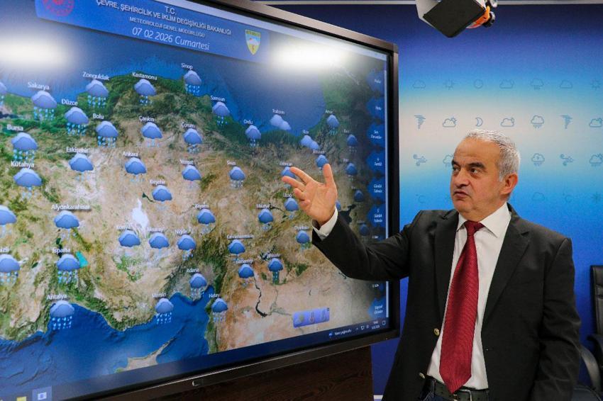 Lapa lapa kar yağışı ve sağanaklar kuvvetli geliyor! Meteoroloji İstanbul dahil birçok il için uyardı