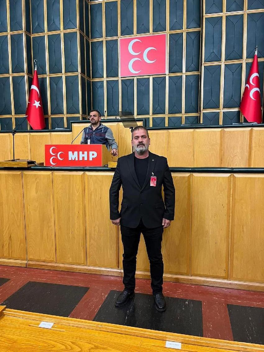 Sakarya'da emekli polis dehşet saçtı: Eşini ve MHP ilçe başkanını silahla vurarak öldürdü