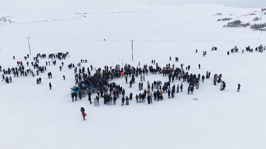Bayburt’un 2 bin 400 rakımlı Aydıntepe Yaylası’nda kış festivali coşkusu