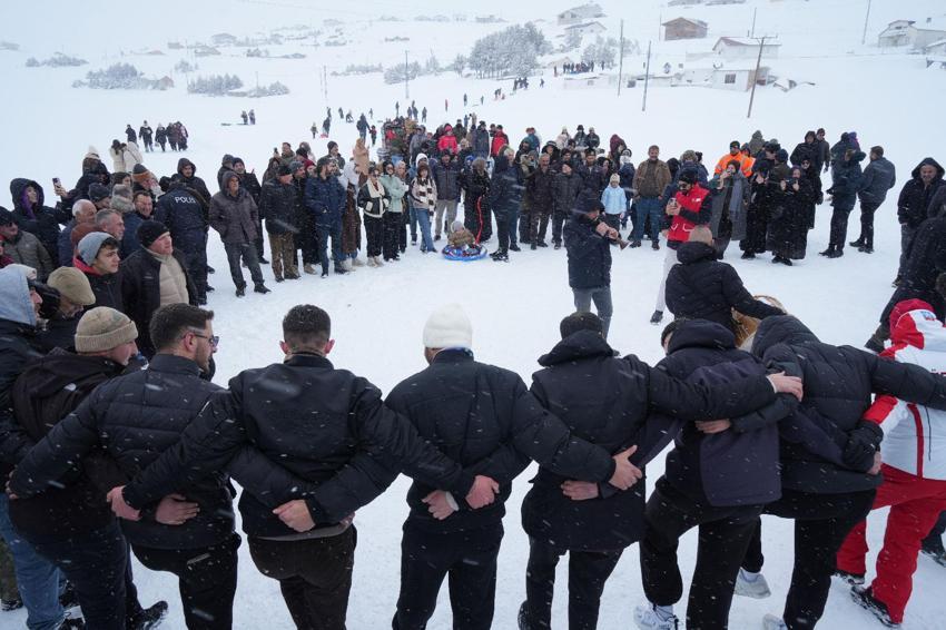 Bayburt’un 2 bin 400 rakımlı Aydıntepe Yaylası’nda kış festivali coşkusu