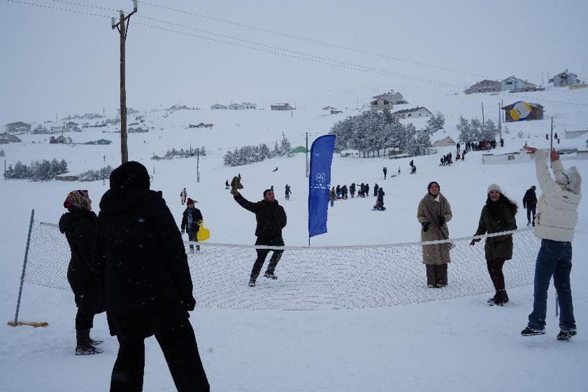 Bayburt’un 2 bin 400 rakımlı Aydıntepe Yaylası’nda kış festivali coşkusu