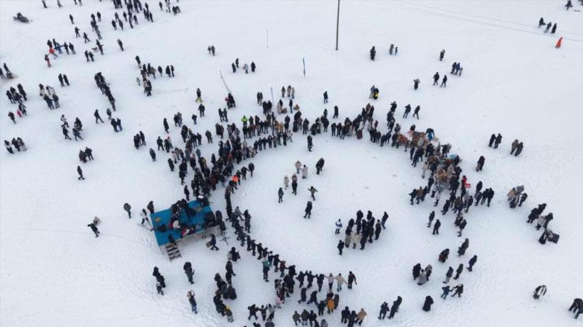 Bayburt’un 2 bin 400 rakımlı Aydıntepe Yaylası’nda kış festivali coşkusu