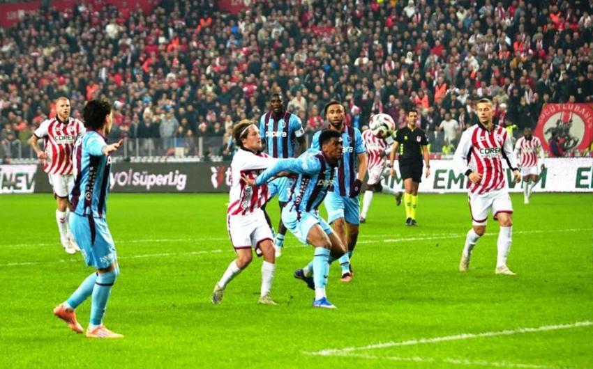 Samsunspor kaybetti Başkan Yıldırım çıldırdı: 'Bazı futbolcular bu formayı hak etmiyor'