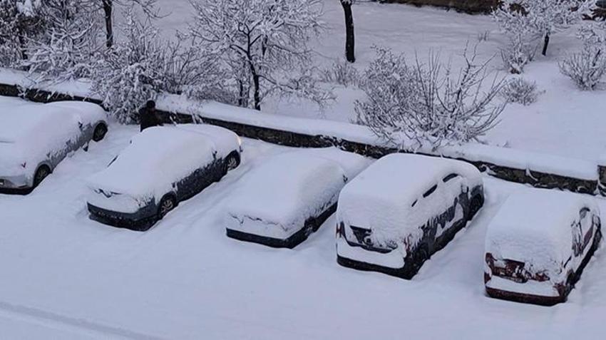 Erzurum'da kar esareti! 775 köy yolu kapandı kar kalınlığı 30 santimetreyi geçti