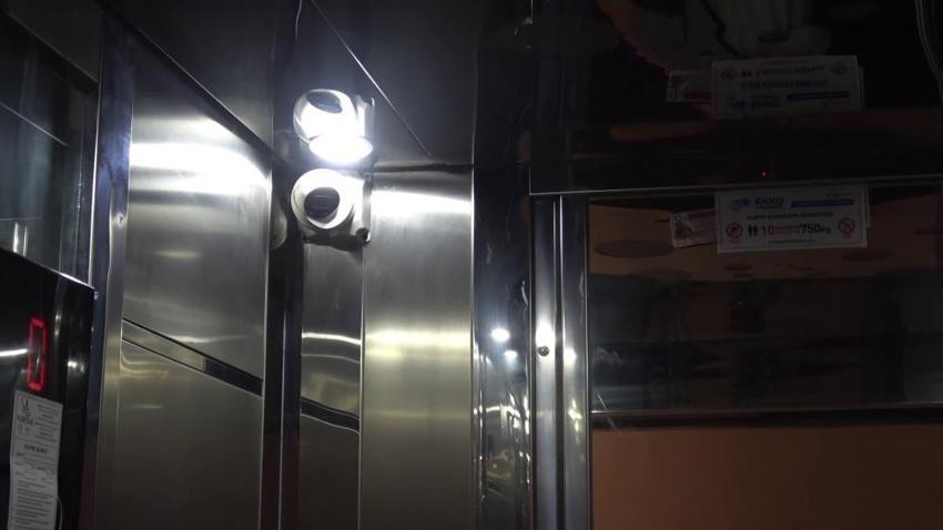 Asansördeki idrar kokusu apartman yönetimini harekete geçirdi! Takılan kamera ile gerçek ortaya çıktı