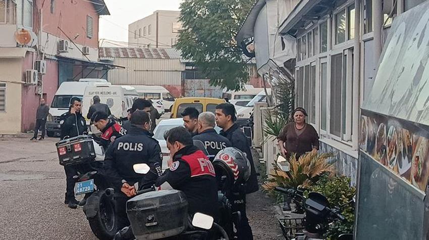 Adana'da kız kardeşi hakkında dedikodu yapıldığını iddia eden şahıs 4 kişiyi vurdu!