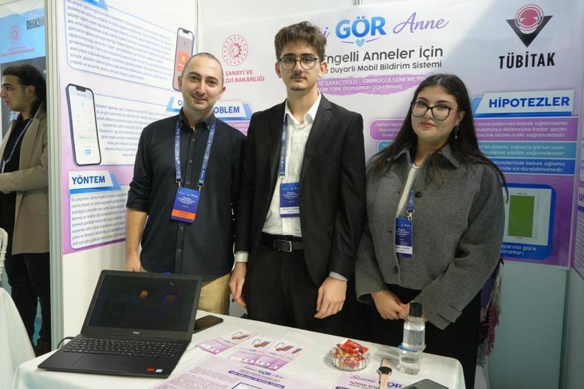 Samsun'da lise öğrencilerinden gönülleri ısıtan icat: işitme engelli anneler bebeğinin sesini artık 'görecek'