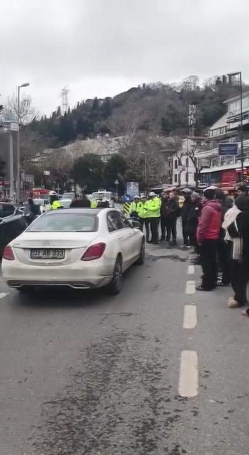 Trafiği kapatıp aracında ruj sürüp dans eden kadın gözaltına alındı; kaçarken yakalandı