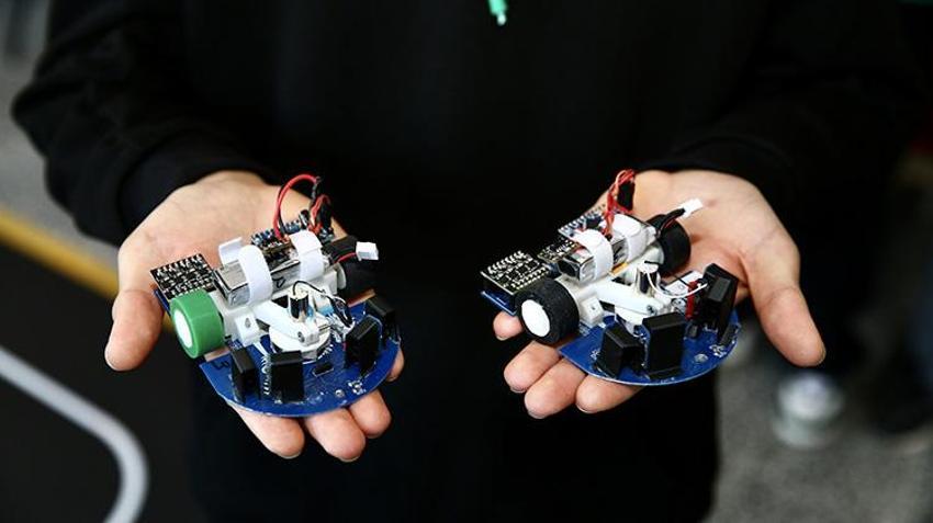 Geleceğin mühendisleri burada yetişiyor: Robot yapıyorlar, mantar üretiyorlar, güneşten elektrik alıyorlar