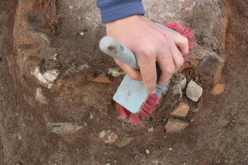 Amasya'nın köyünde keşfedildi! Toprağın içinden çıkanları görünce profesör inanamadı