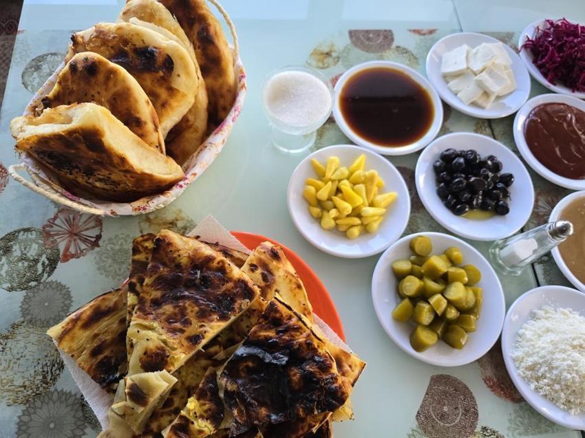 Yozgat’ın kış lezzeti: Odun ateşinde pişen Saya çörek sofraları ısıtıyor: Sofraların baş tacı