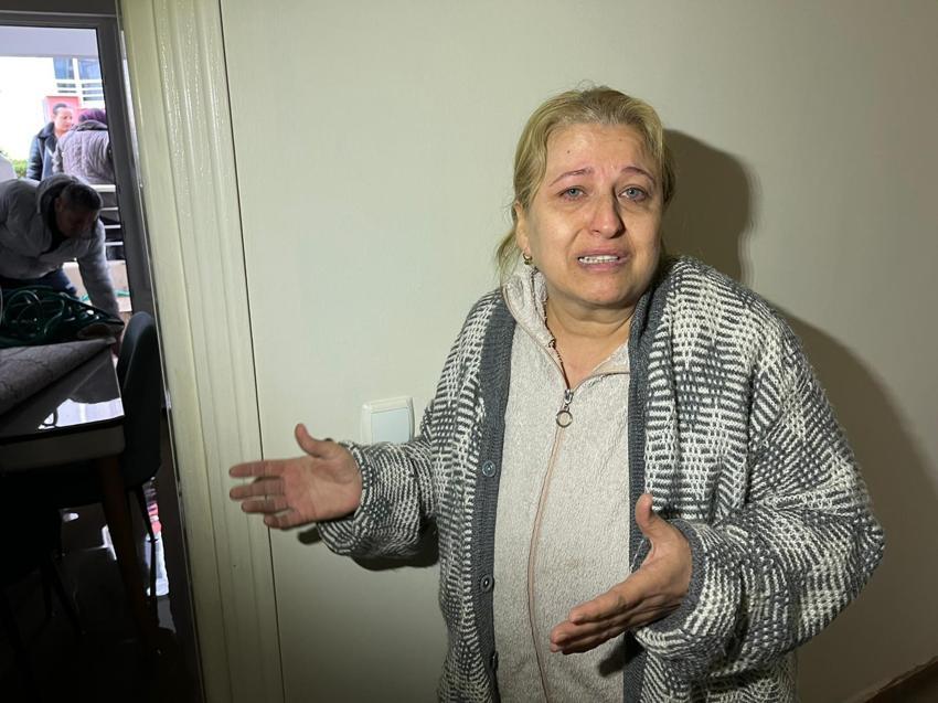 Meteoroloji'nin sarı kodlu uyardığı İzmir'de dere taştı, vatandaşlar çaresiz kaldı: Televizyonda izlerdik, başımıza geldi