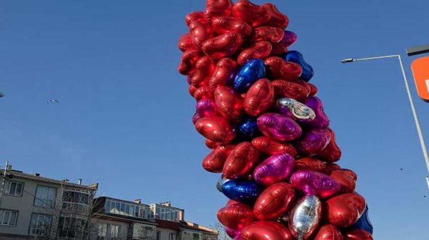 Sevgililer Günü baloncuların yüzünü güldürdü! Fiyatı 200 liradan kapış kapış gidiyor