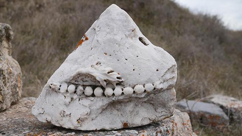 Isparta kış mevsiminde de turizmin gözdesi haline geldi: Göl manzaralı kayak keyfi! Davraz Dağı 12 pistiyle kayak tutkunlarını bekliyor