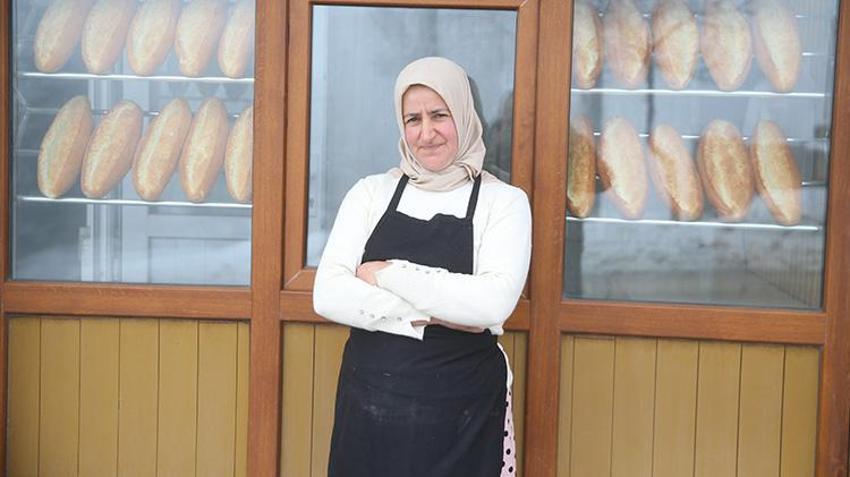 Tüm umutlar tükenip fırın kapanma noktasına gelince sorumluluğu aldı! 3 çocuk annesi kadın tek başına iş yerini ayakta tutuyor