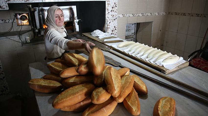 Tüm umutlar tükenip fırın kapanma noktasına gelince sorumluluğu aldı! 3 çocuk annesi kadın tek başına iş yerini ayakta tutuyor