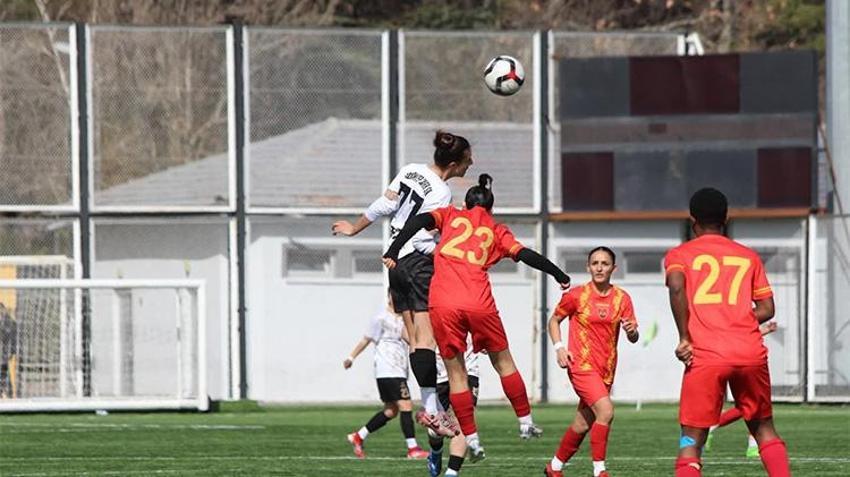 Gol yağmuru, büyük zafer! Kayseri Kadın FK şampiyon oldu