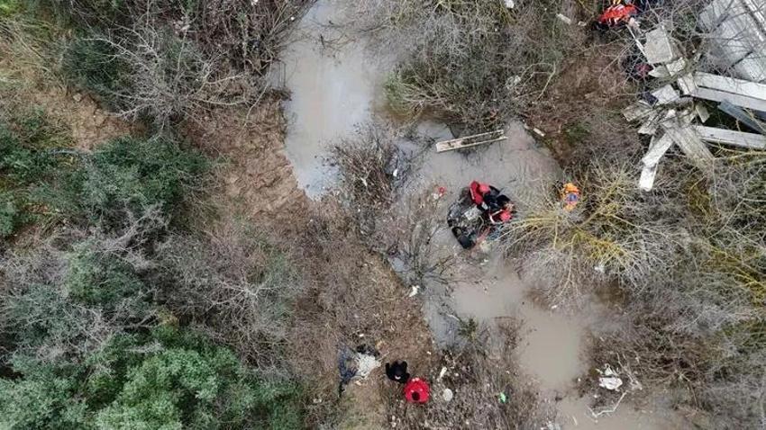 Kızlar boğulurken onlar camdan kaçtı! Şoförün ifadesi kan dondurdu: İki kız kardeşin sır ölümü