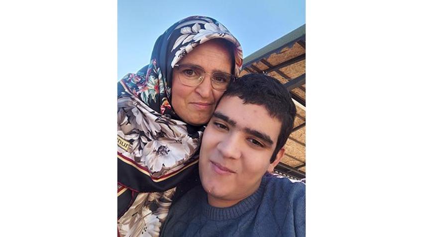 Otizmli Muhammet ailesini darbetmeye başlayınca merkeze yerleştirildi! Acılı anne: 'Oğlum başka şehre gönderilmesin'