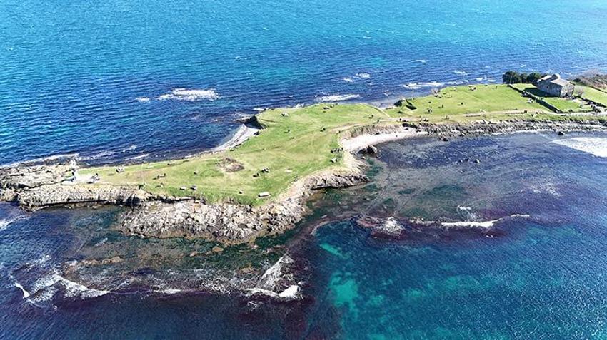 Hafta sonunun gözdesi oldu! Düğünlerden kampçılara herkes orada: Karadeniz’in ışığı Yason Burnu kış güneşiyle ziyaretçilerini ağırlıyor